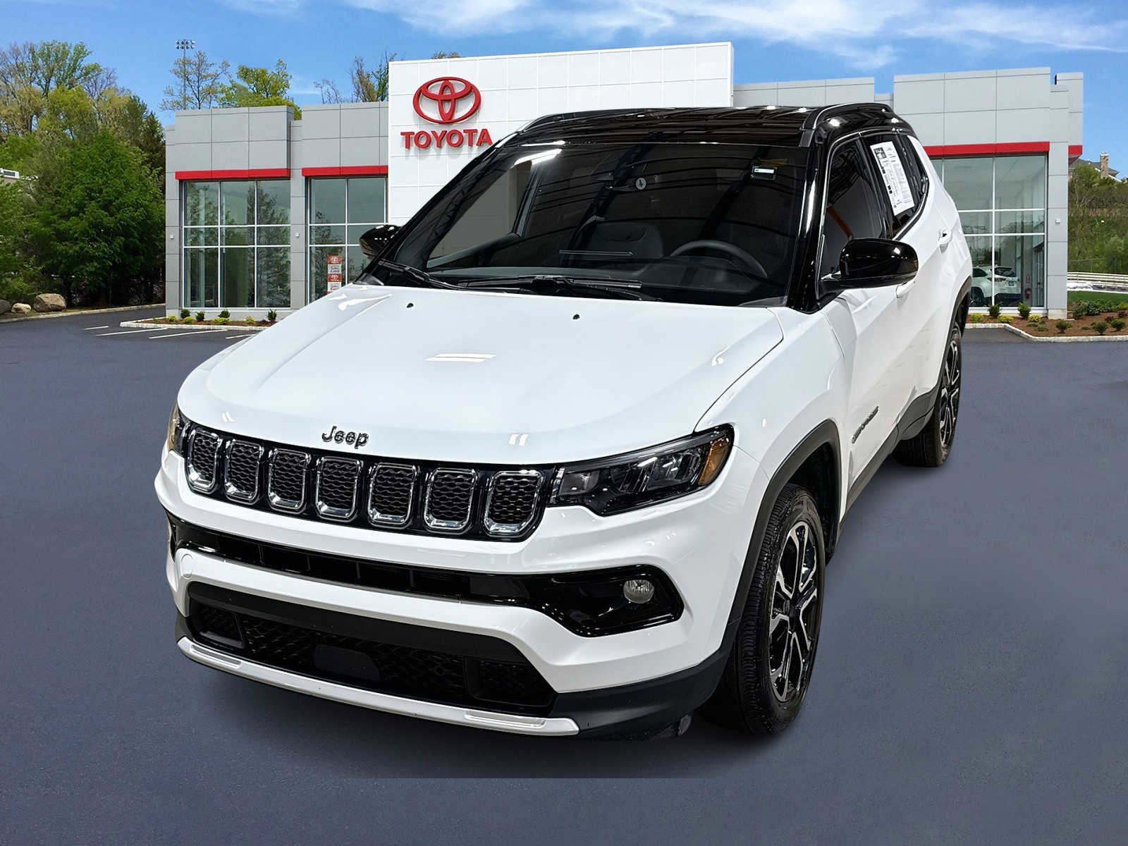 Used 2023 Jeep Compass Limited image 1