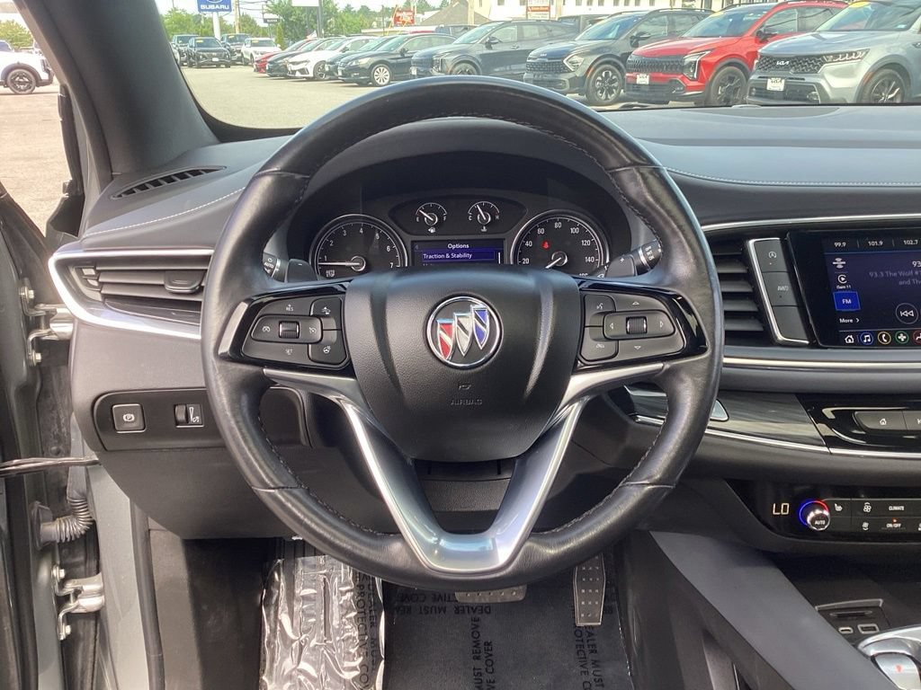 Used 2023 Buick Enclave Essence AWD/4WD image 21