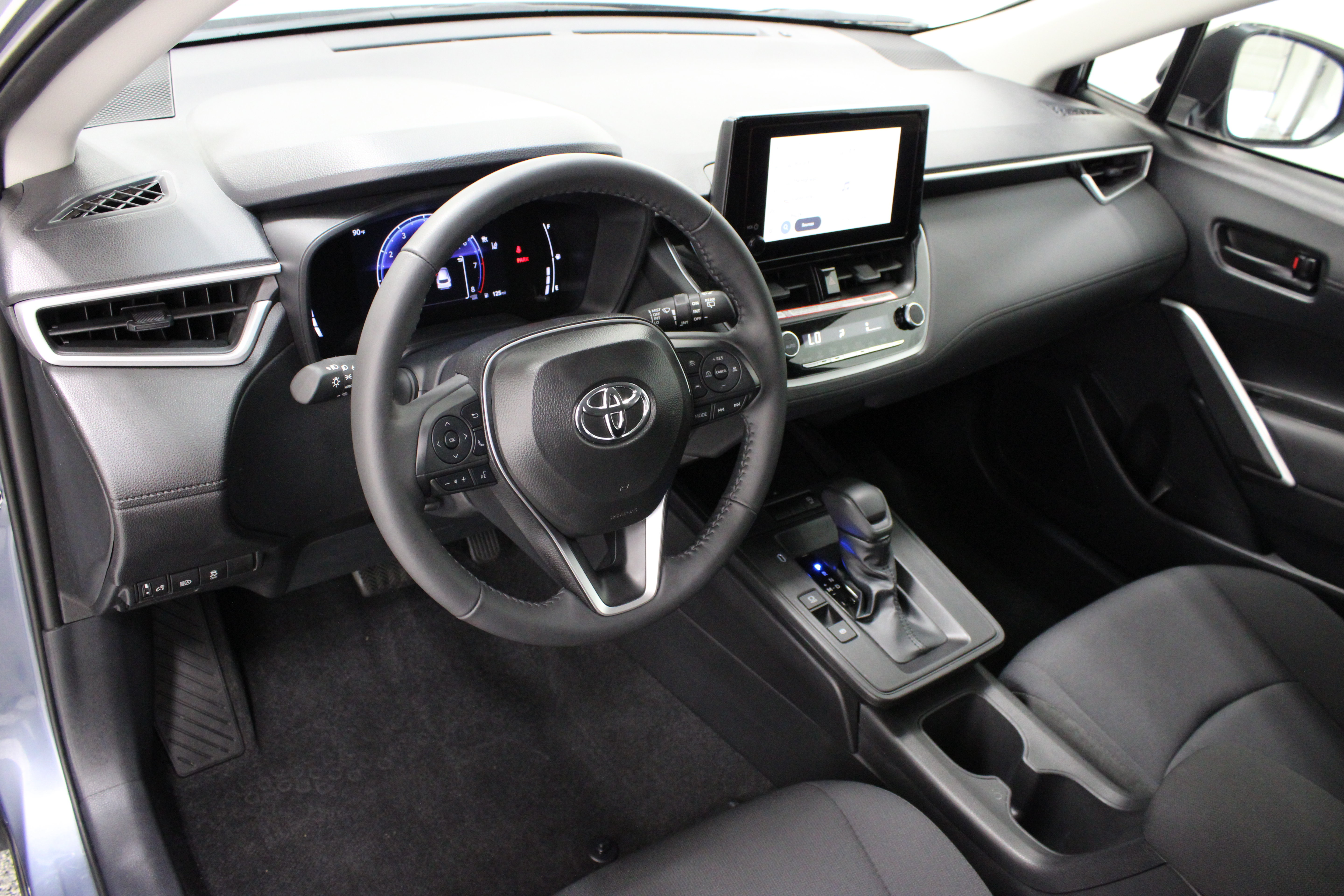 Certified 2026 Toyota Corolla Cross LE FWD image 13