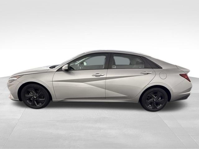 Used 2021 Hyundai Elantra SEL FWD image 6