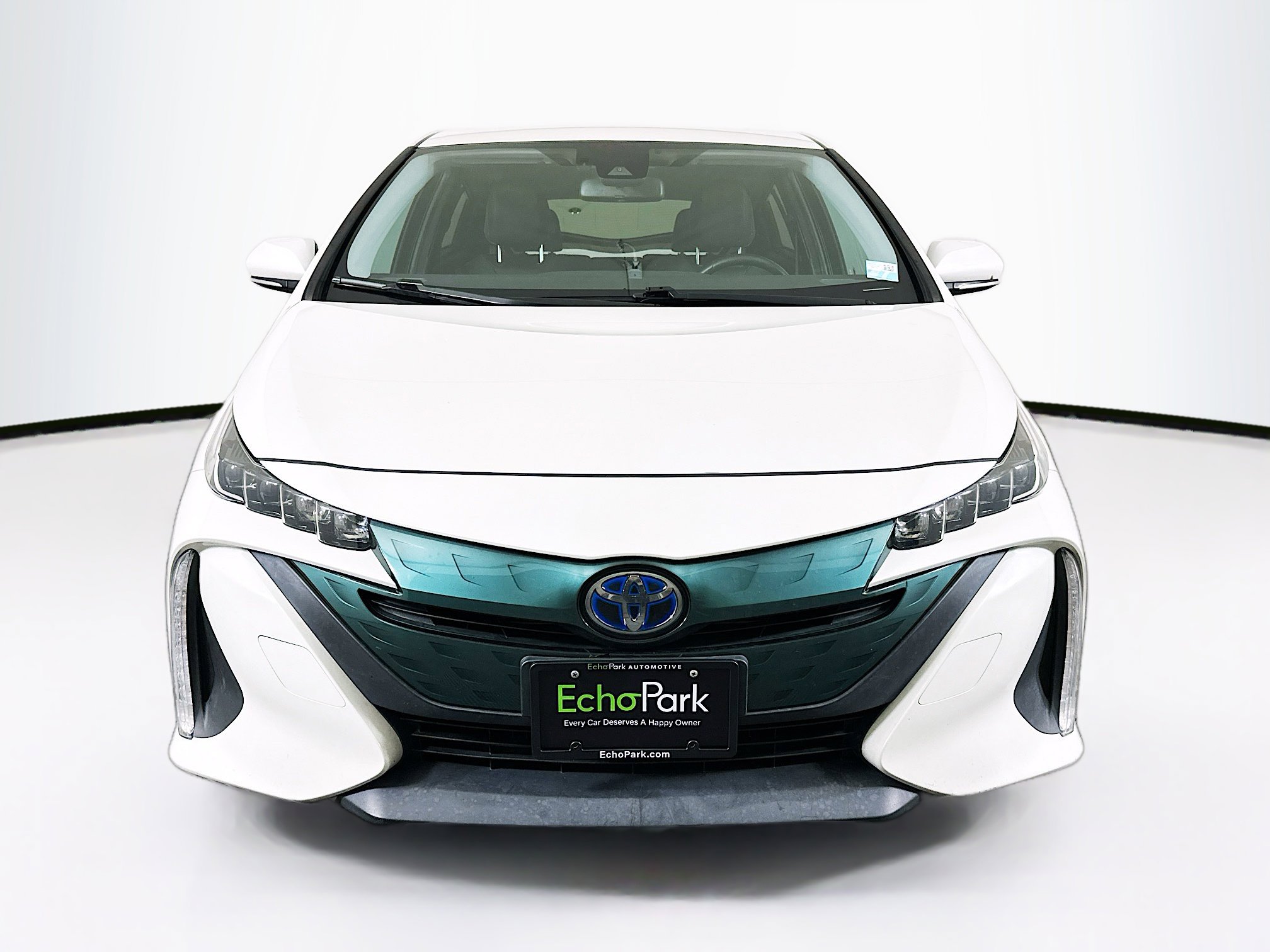 Used 2019 Toyota Prius Prime Premium FWD image 2