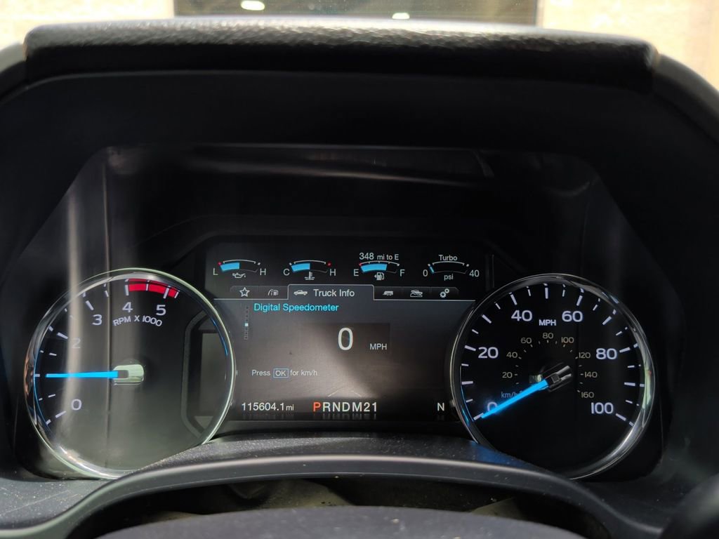Used 2017 Ford F350 Platinum w/ Platinum Ultimate Package AWD/4WD image 18