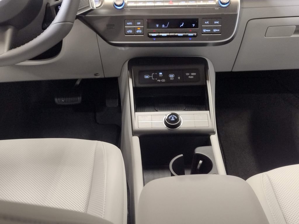 New 2026 Hyundai Kona SEL Premium AWD/4WD image 32