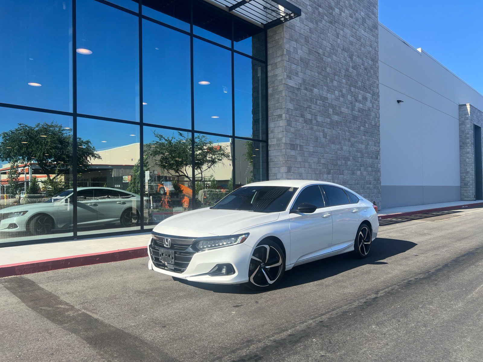 Used 2021 Honda Accord Sport image 1