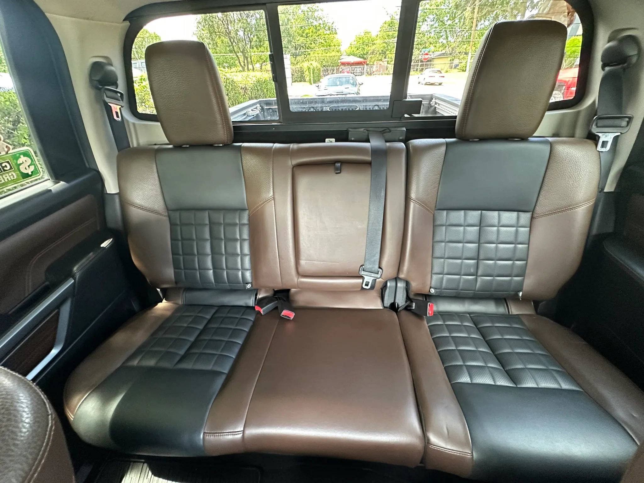 Used 2017 Nissan Titan Platinum Reserve AWD/4WD image 29