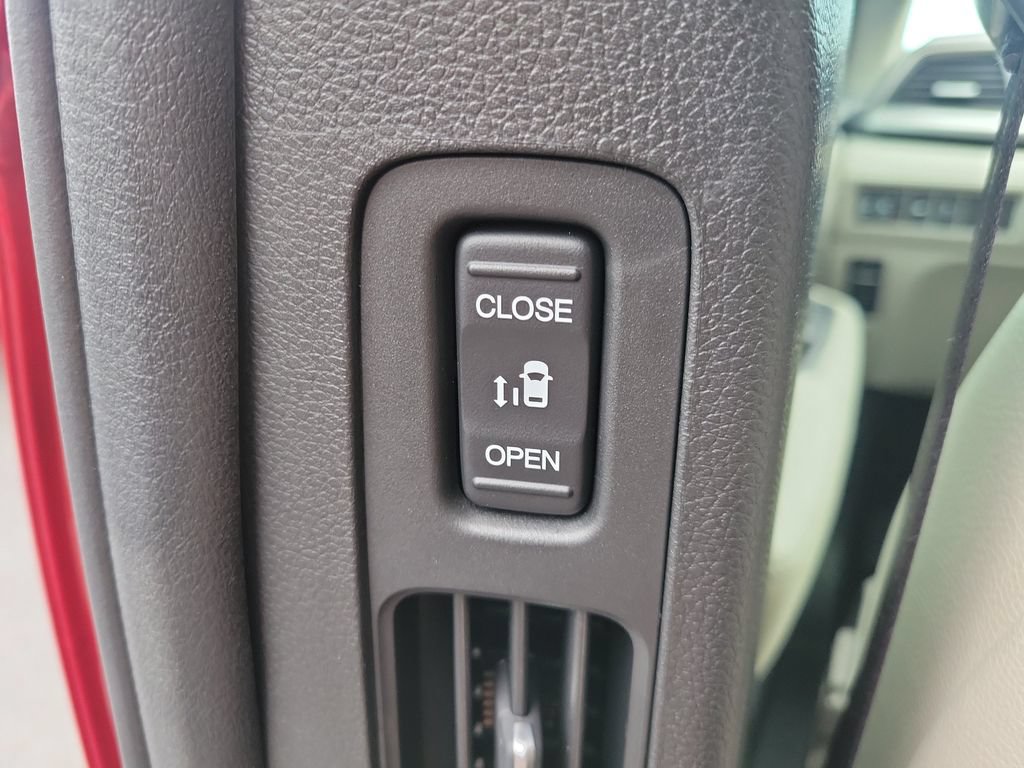 Certified 2026 Honda Odyssey EX-L image 23