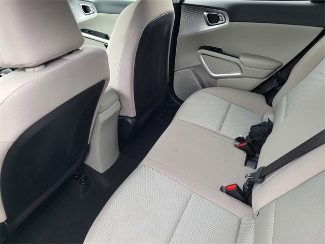Used 2023 Kia Soul LX w/ LX Technology Package image 9