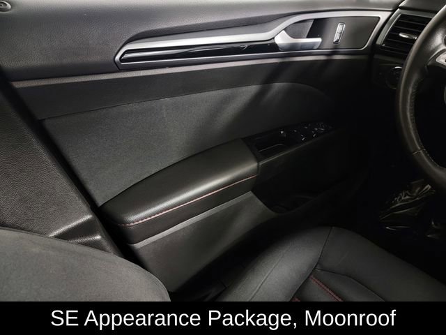 Used 2016 Ford Fusion SE FWD image 30