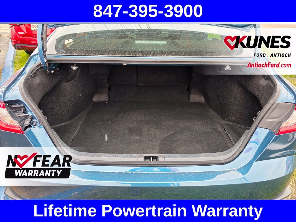 Used 2025 Toyota Camry SE FWD image 35