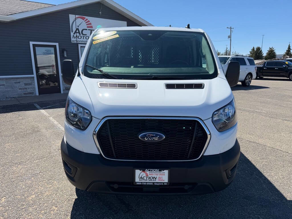 Used 2024 Ford Transit 250 Low Roof AWD w/ Exterior Upgrade Package image 8