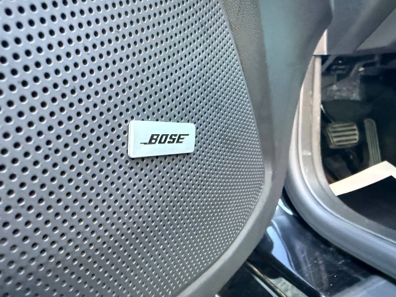 Used 2019 Chevrolet Camaro ZL1 RWD image 18