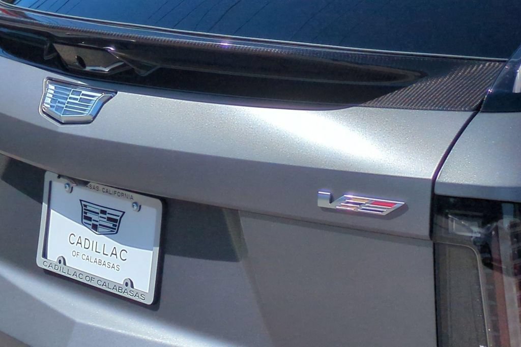 New 2026 Cadillac Optiq V w/ Magnus Launch Edition AWD/4WD image 15