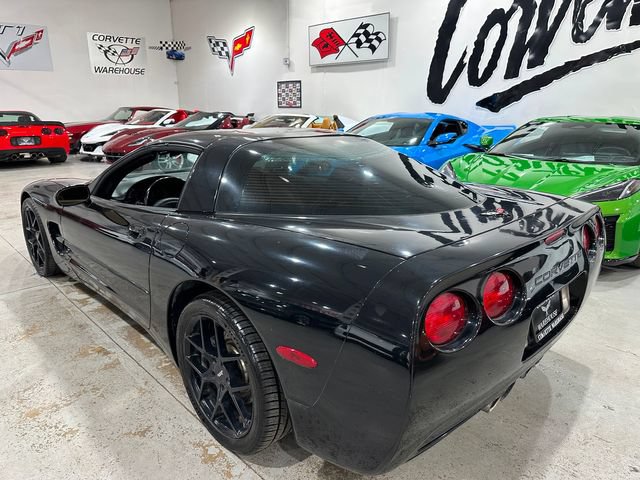 Used 2002 Chevrolet Corvette Coupe w/ Preferred Equipment Group2 RWD image 14