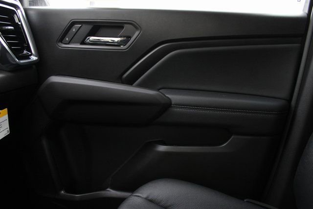 New 2025 GMC Canyon Elevation w/ Convenience Package image 28