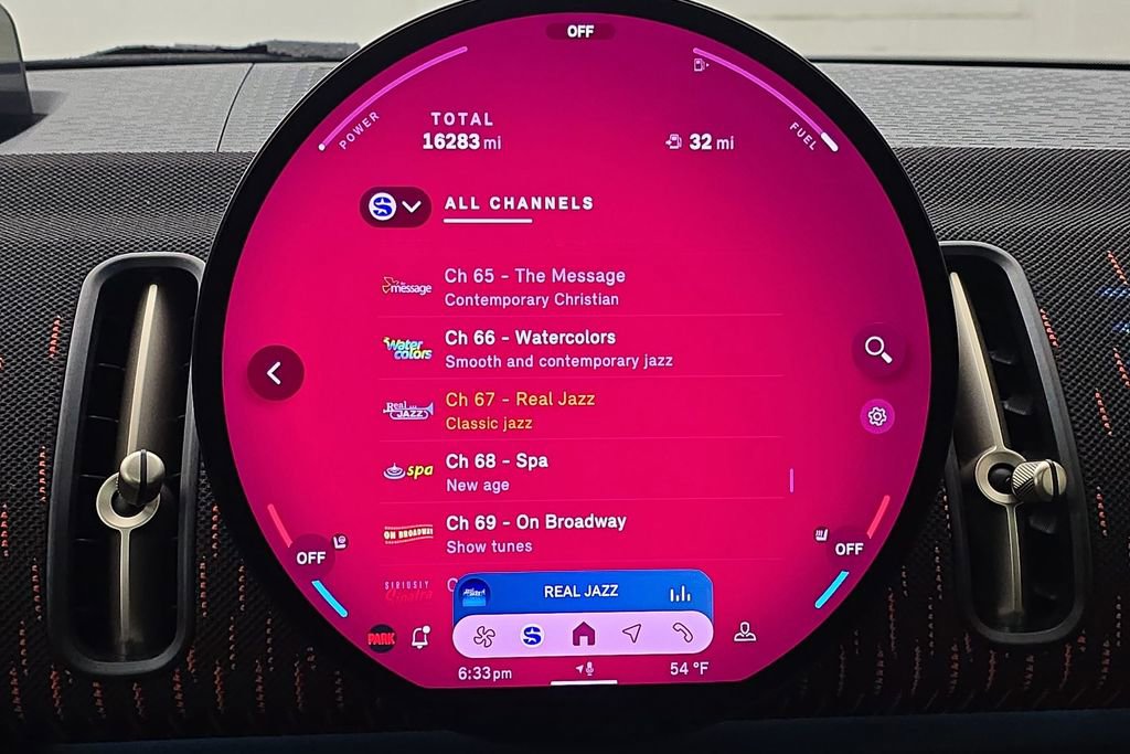 Certified 2025 MINI Cooper Countryman John Cooper Works w/ Comfort Package Max image 17