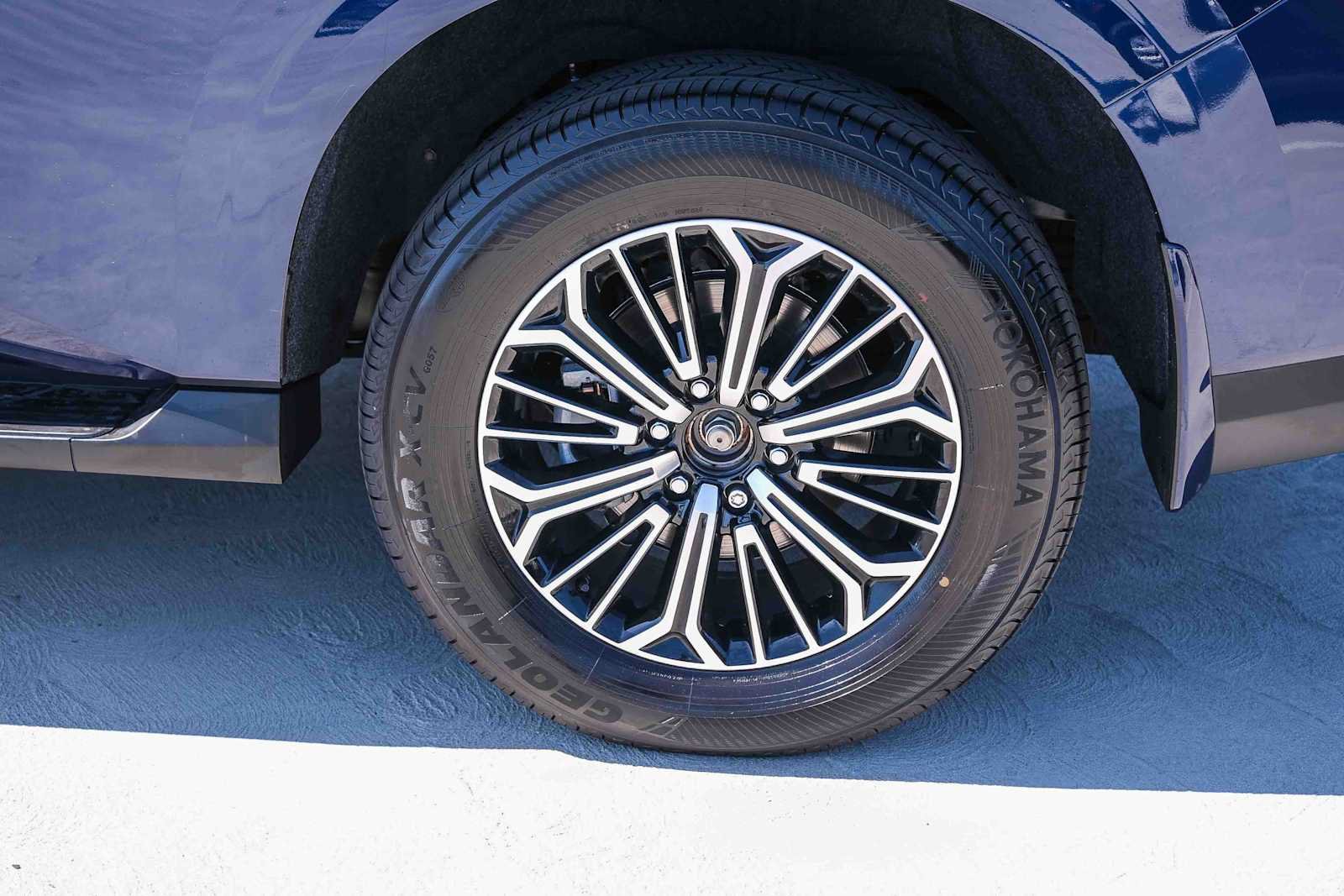 Used 2026 Nissan Armada SL RWD image 9
