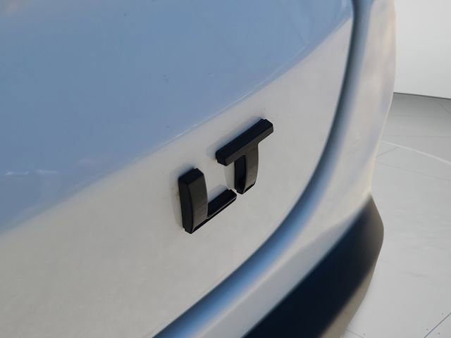 New 2026 Chevrolet Trax LT w/ Midnight Edition image 9