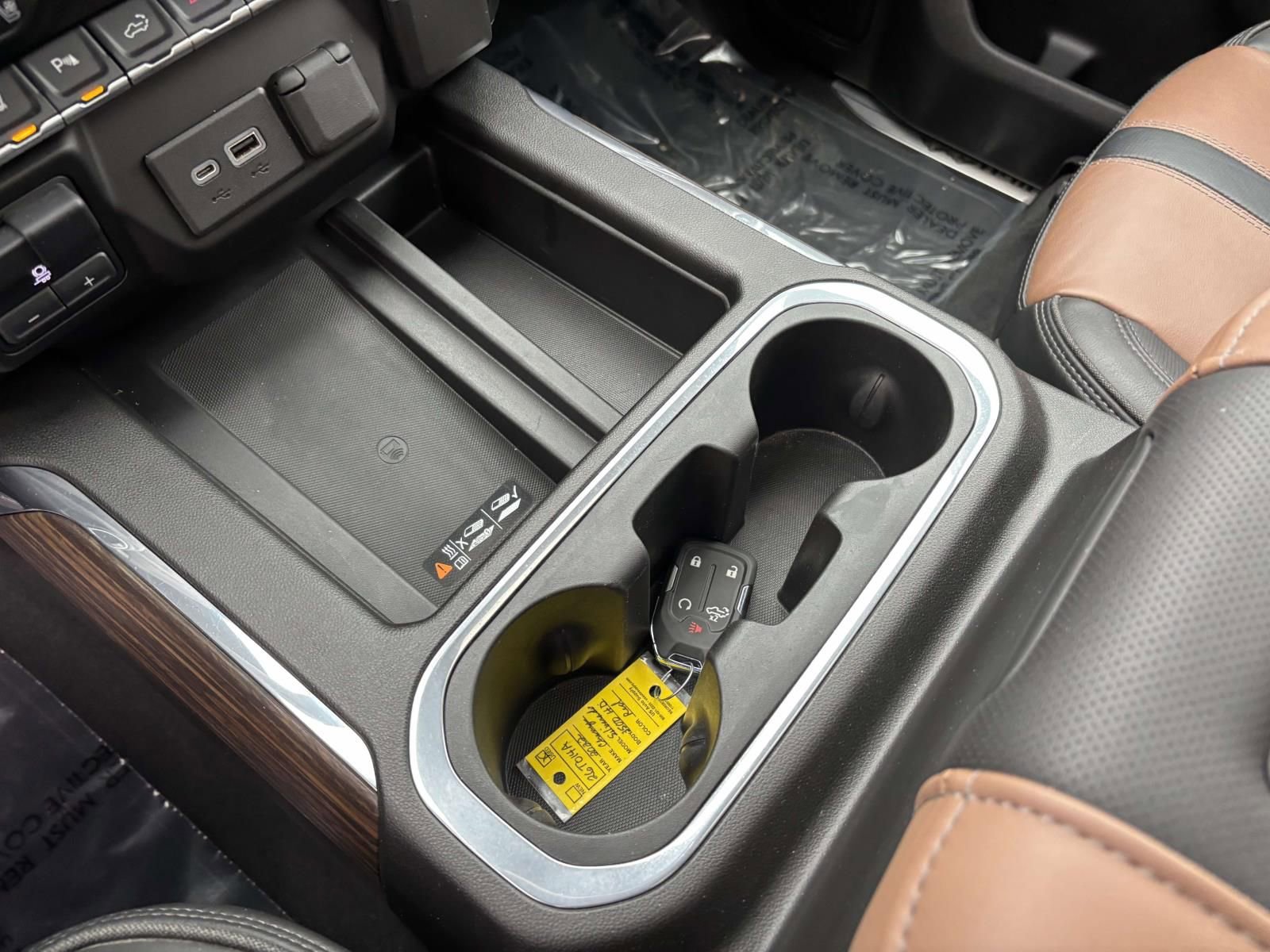 Used 2022 Chevrolet Silverado 3500 High Country w/ Z71 Off-Road Package image 27