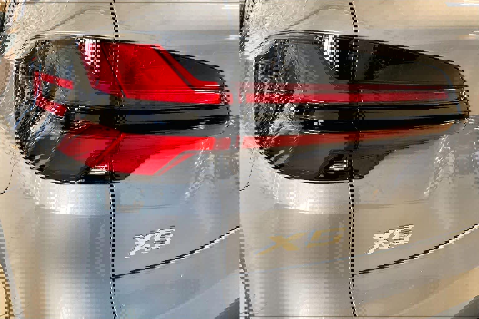 New 2026 BMW X5 xDrive40i w/ Climate Comfort Package image 14