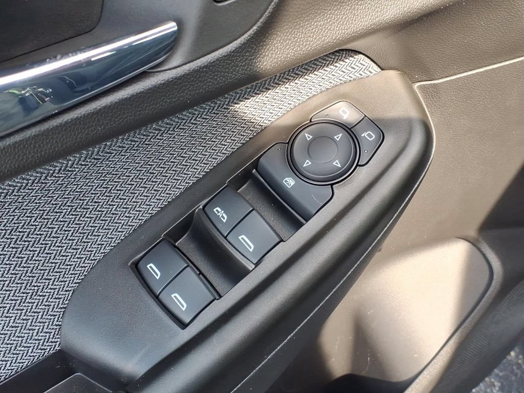 Used 2023 Chevrolet TrailBlazer LS FWD image 14
