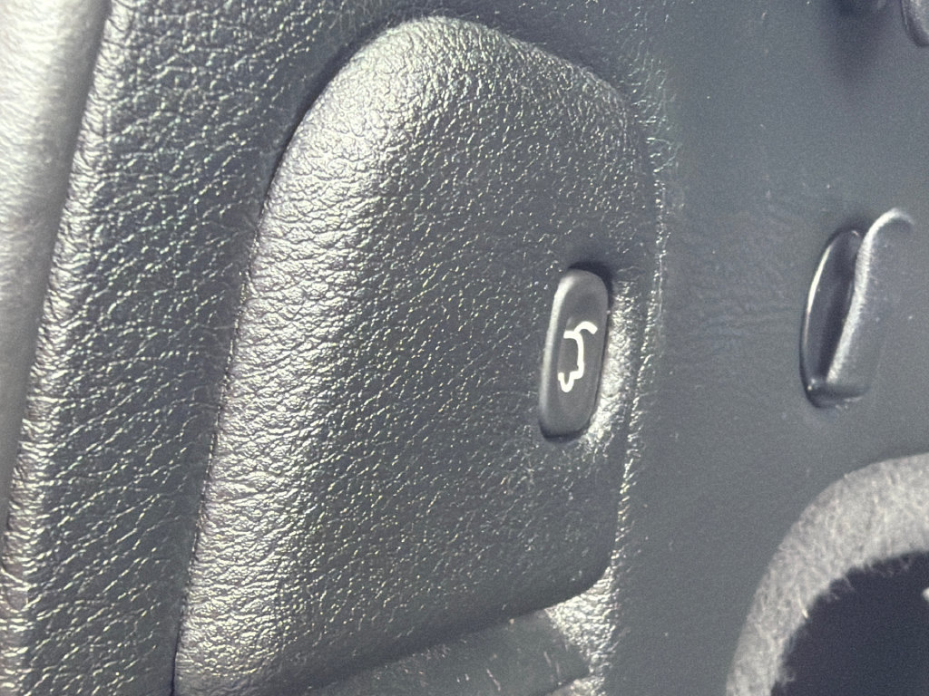 Used 2018 Jeep Grand Cherokee Trailhawk AWD/4WD image 9