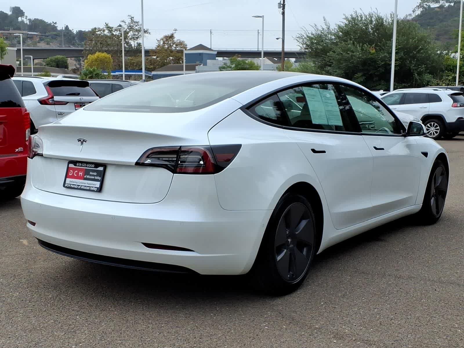 Used 2021 Tesla Model 3 Standard Range Plus RWD image 5