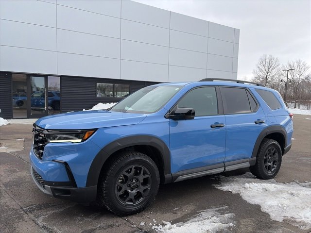 Used 2023 Honda Pilot TrailSport image 8