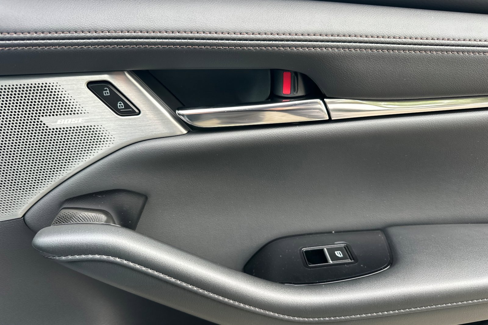 New 2026 MAZDA MAZDA3 2.5 Turbo Sedan w/Premium Plus image 18