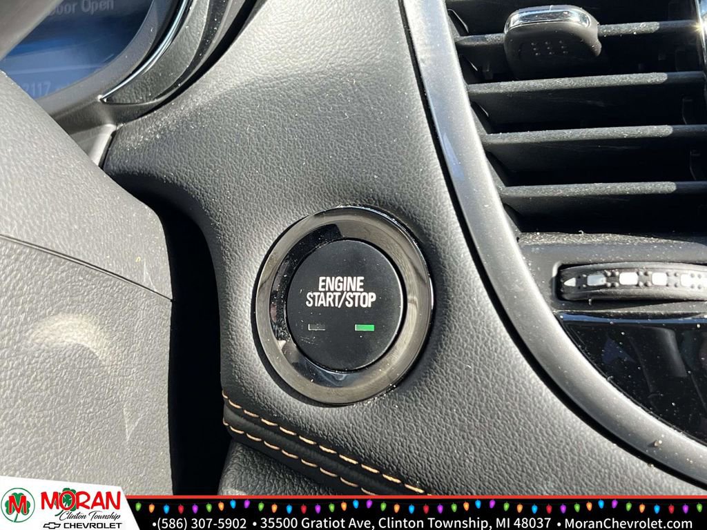 Certified 2022 Chevrolet Trax LT w/ Driver Confidence Package image 27