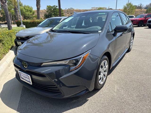 Used 2023 Toyota Corolla LE w/ Carpet Mat Package (TMS) FWD image 2
