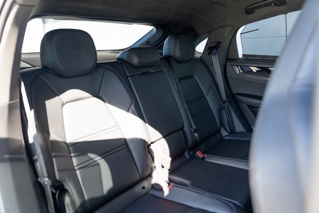 Certified 2025 Porsche Cayenne GTS image 24