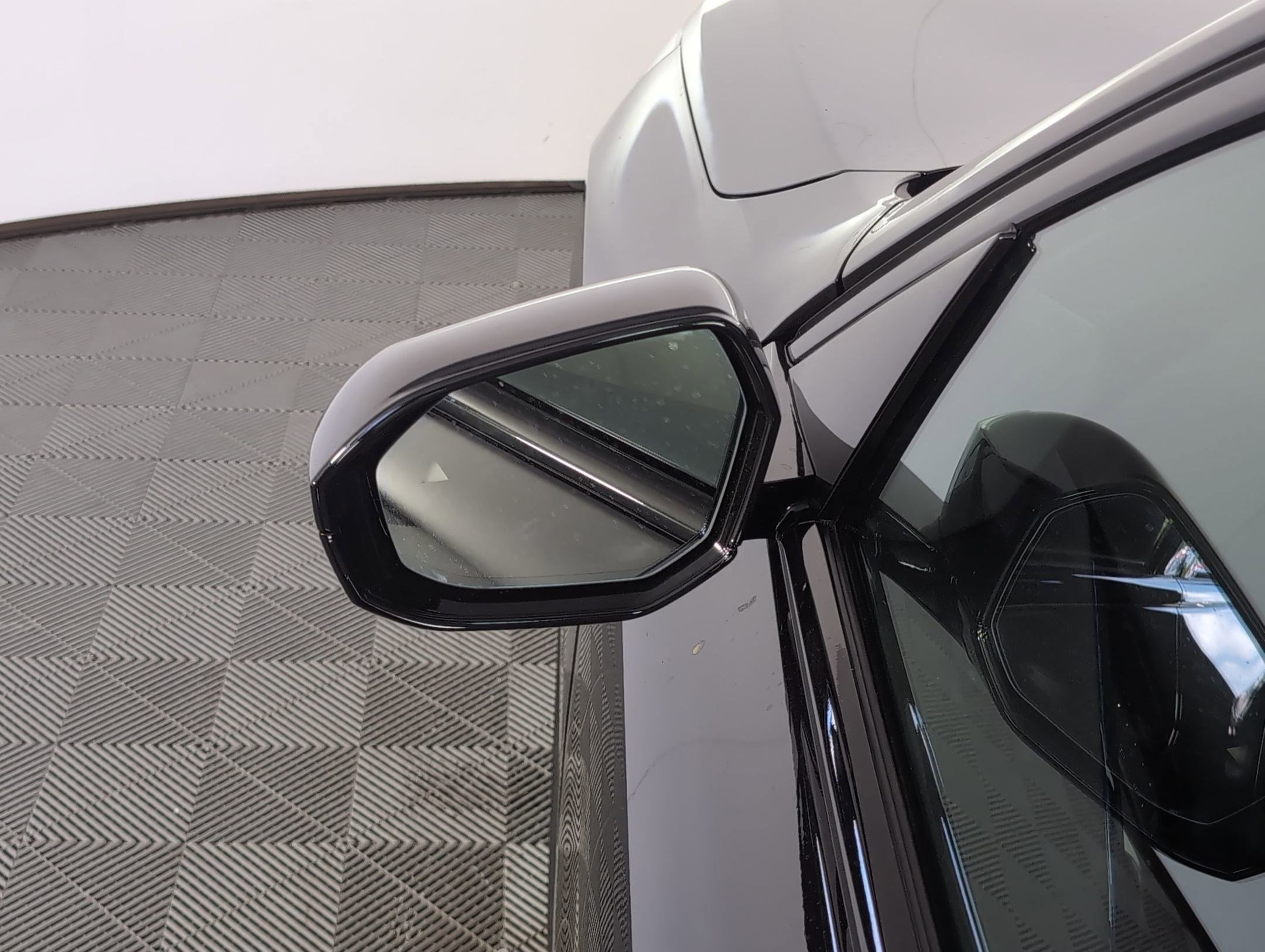 Used 2026 BMW X3 xDrive30 w/ M Sport Package image 21