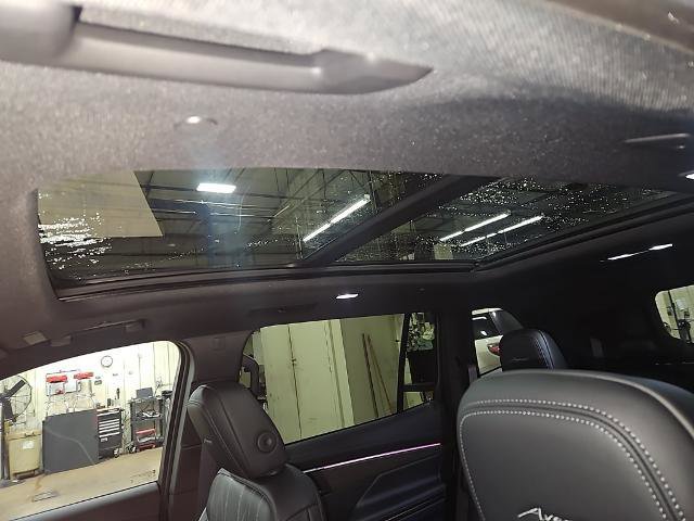 New 2026 Buick Enclave Avenir w/ Super Cruise Package image 18