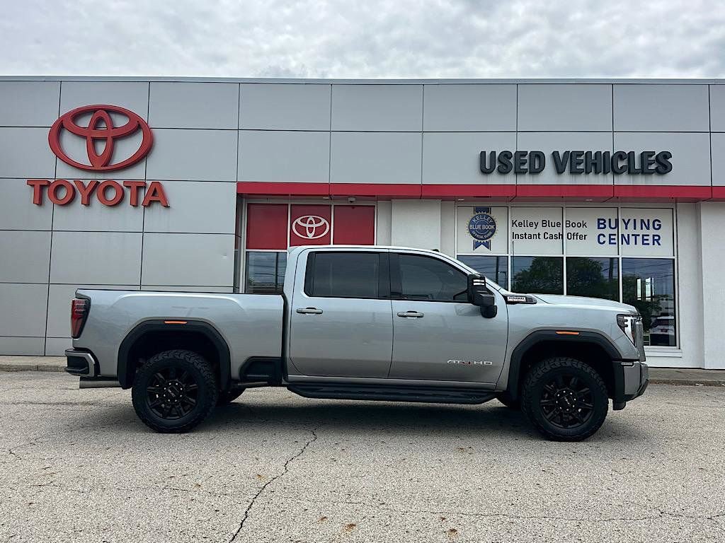 Used 2024 GMC Sierra 2500 AT4 w/ Max Trailering Package AWD/4WD image 7