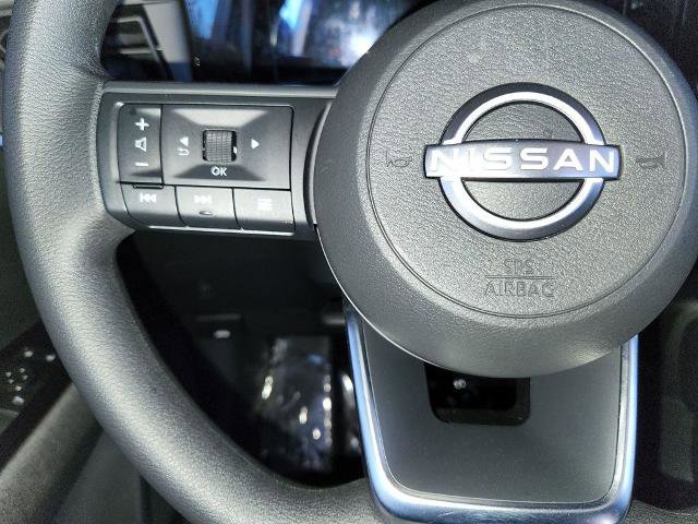 Certified 2025 Nissan Kicks SV image 23
