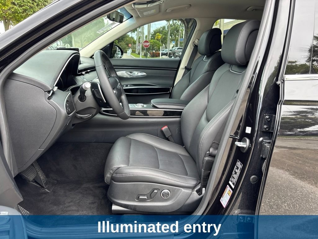 Used 2024 Genesis GV70 2.5T AWD/4WD image 16