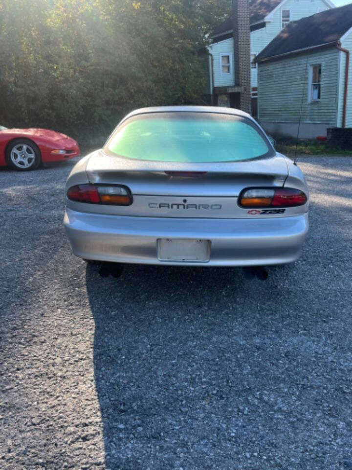 Used 1997 Chevrolet Camaro Z28 w/ Preferred Equipment Group 2 RWD image 7