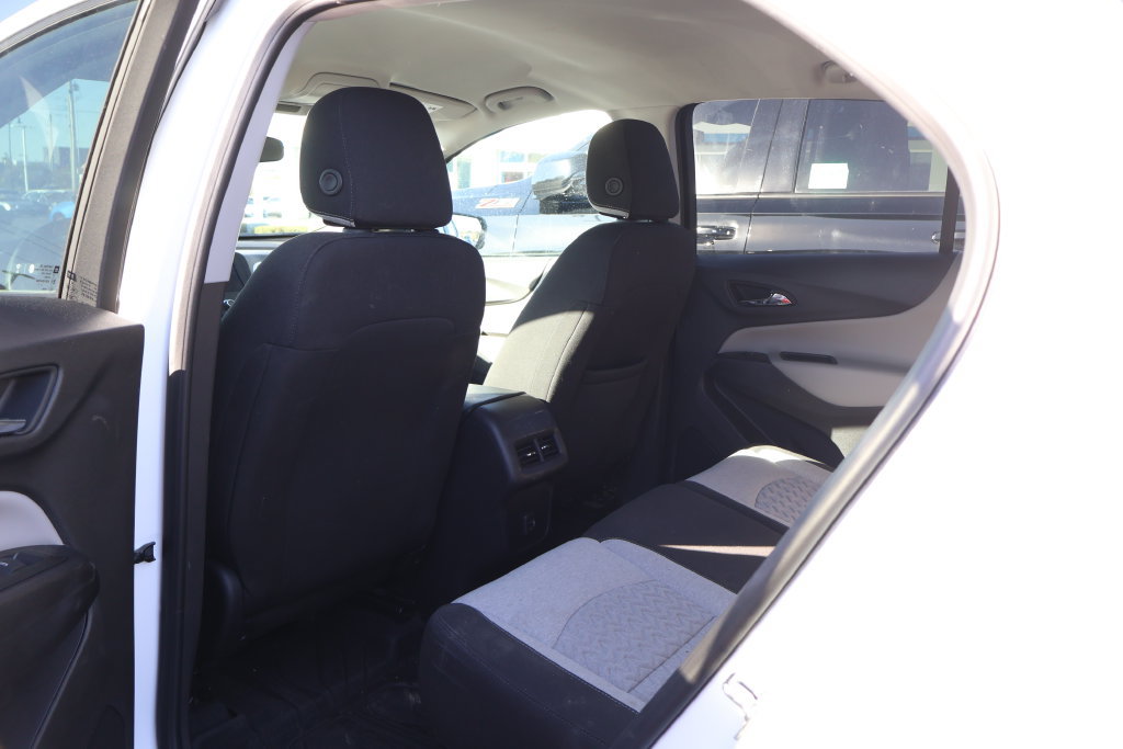 Used 2024 Chevrolet Equinox LS w/ LS Convenience Package FWD image 29