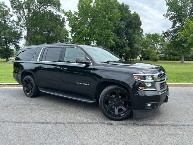Used 2019 Chevrolet Suburban LT AWD/4WD image 2