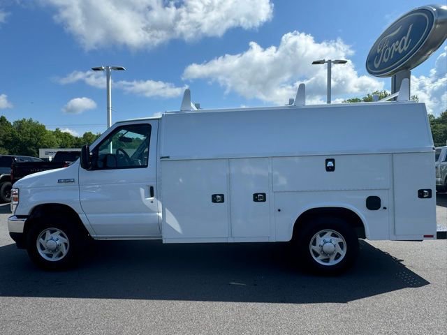 New 2025 Ford E-350 and Econoline 350 Super Duty w/ Power Equipment Group RWD video 2