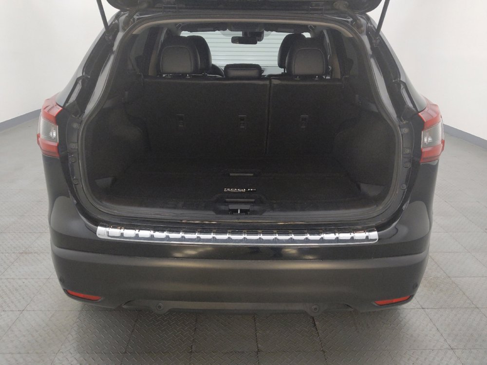 Used 2022 Nissan Rogue Sport SV w/ Technology Package image 29