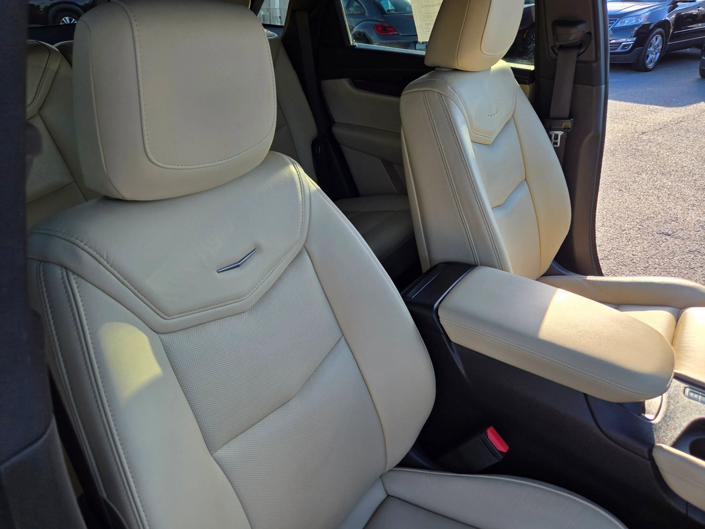 Used 2017 Cadillac XT5 Luxury w/ Driver Awareness Package AWD/4WD image 70