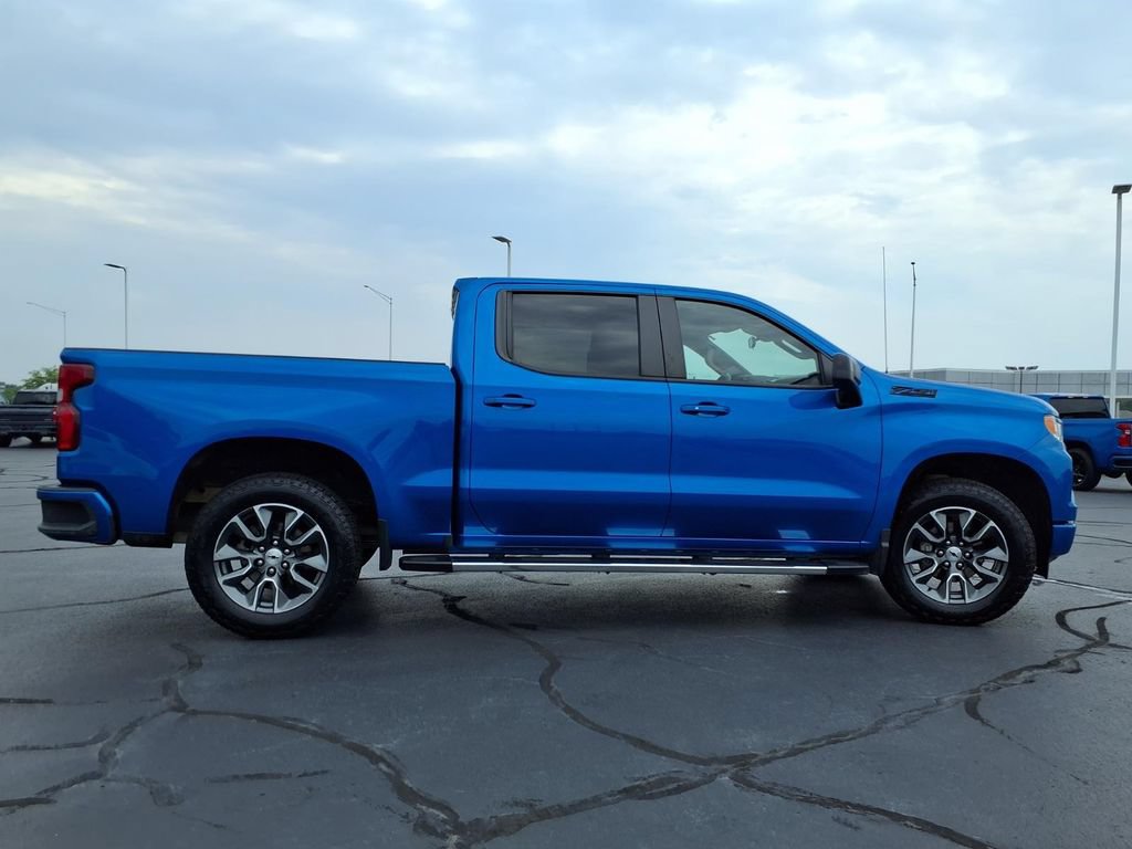 Used 2023 Chevrolet Silverado 1500 RST AWD/4WD image 32