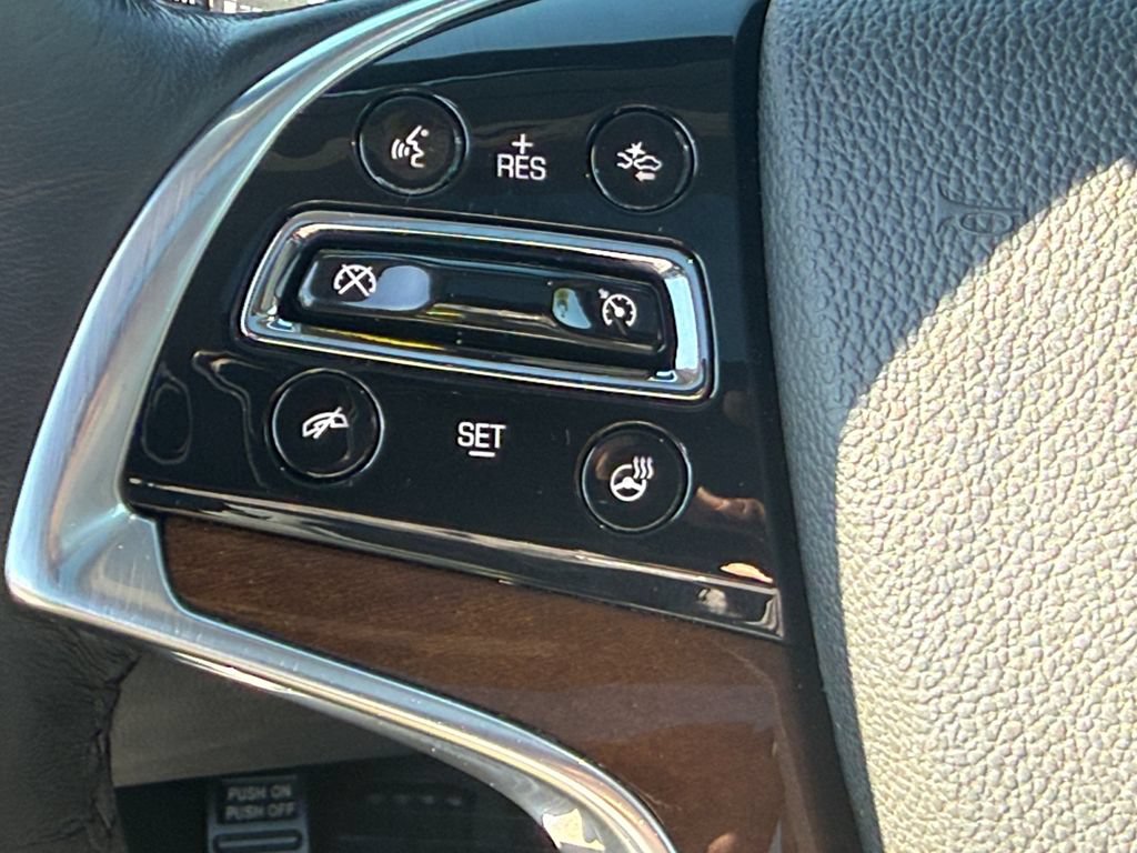 Used 2020 Cadillac Escalade Luxury AWD/4WD image 15