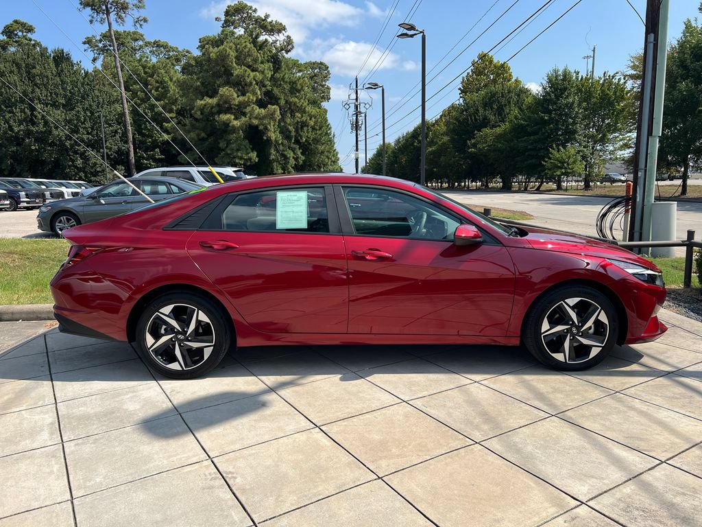 Certified 2023 Hyundai Elantra SEL w/ Convenience Package FWD image 4