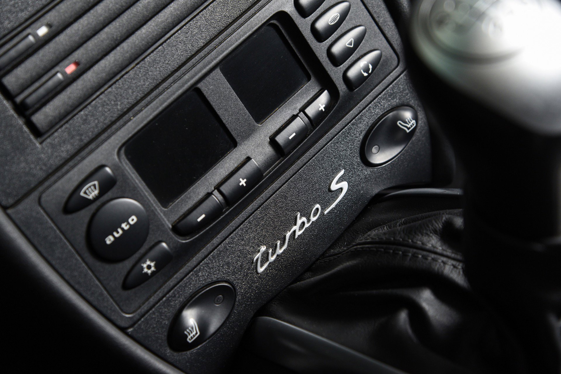 Used 2005 Porsche 911 Turbo image 7