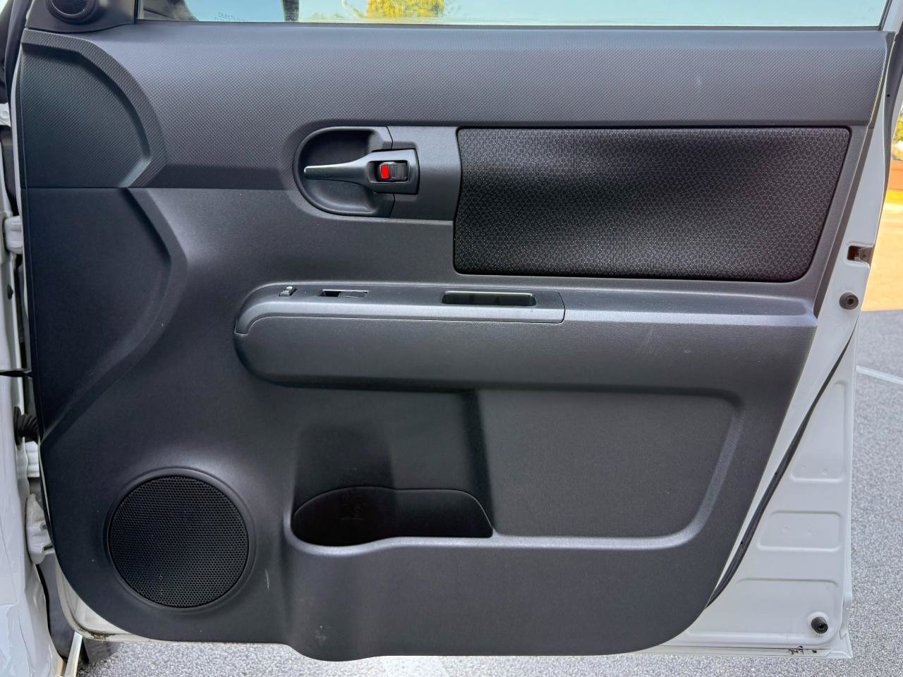 Used 2009 Scion xB FWD image 18