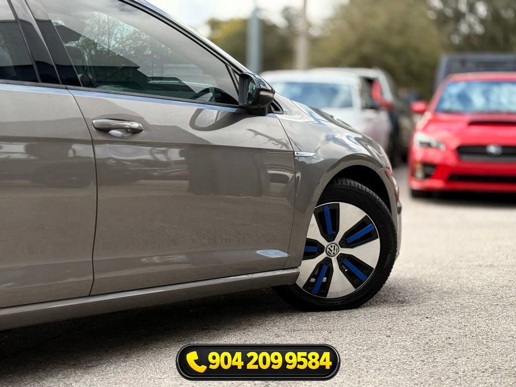 Used 2016 Volkswagen e-Golf SE FWD image 10