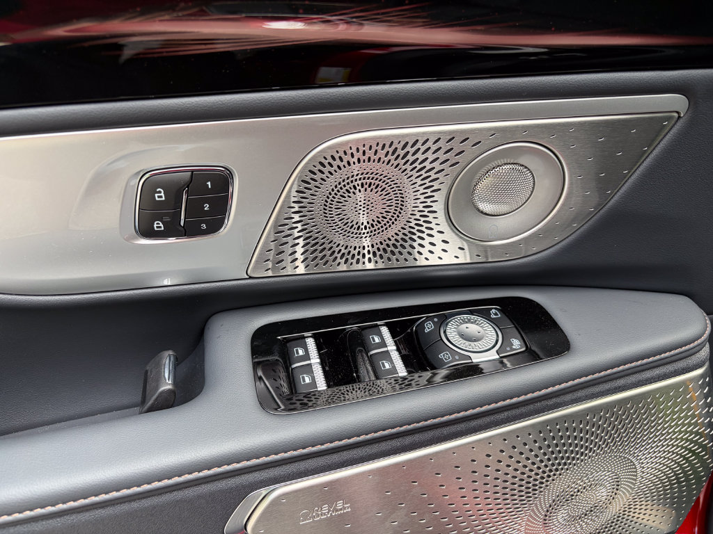 New 2026 Lincoln Nautilus Reserve AWD/4WD image 15