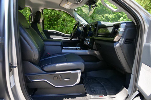 Used 2024 Ford F250 Lariat w/ Sport Appearance Package AWD/4WD image 45